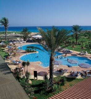 Imagen de la piscina del Hotel Yiannoula Beach. Foto 4