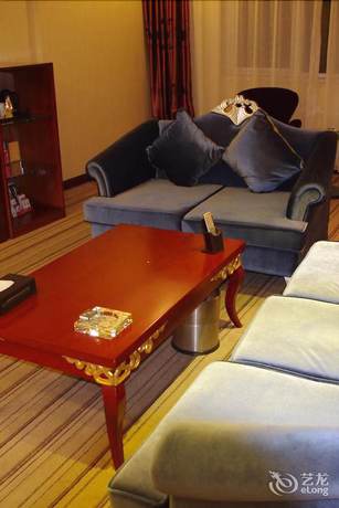 Imagen de la habitación del Hotel Yihai International Business Hotel. Foto 9