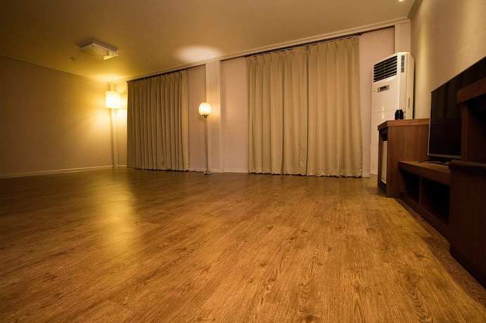 Imagen de la habitación del Hotel Yihua Hotel. Foto 9