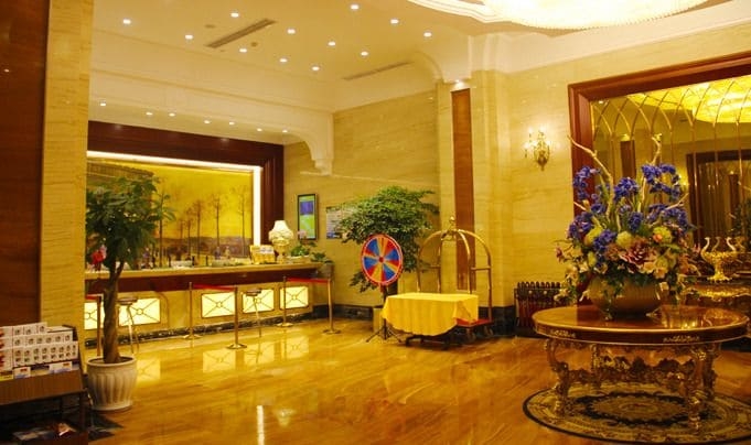 Imagen de los interiores del Hotel Yijia International. Foto 4