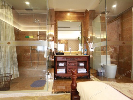 Imagen de la habitación del Hotel Yijia International. Foto 2