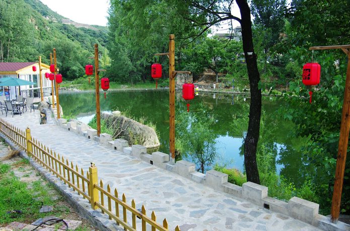 Imagen general del Hotel Yijie Holiday Huairou Shentangyu. Foto 3