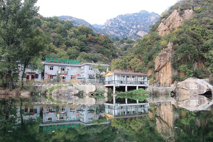 Imagen general del Hotel Yijie Holiday Huairou Shentangyu. Foto 4