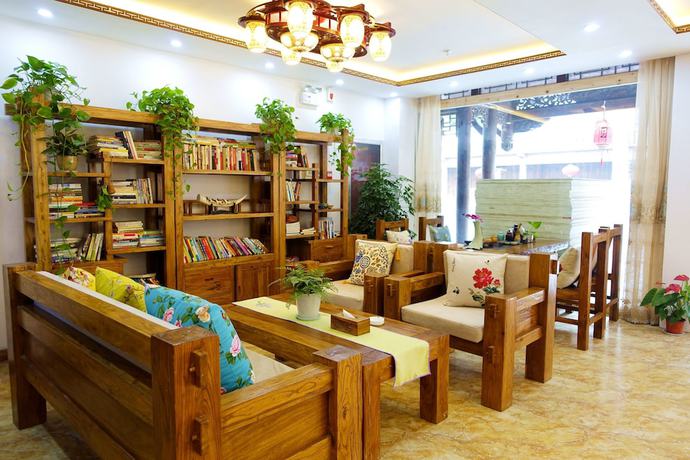 Imagen de los interiores del Hotel Yijie Holiday Taierzhuang Old Town. Foto 18