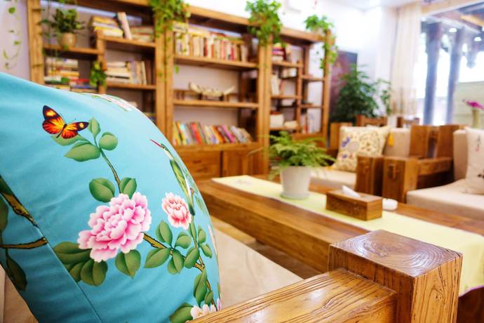 Imagen de los interiores del Hotel Yijie Holiday Taierzhuang Old Town. Foto 20