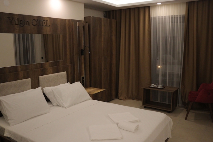 Imagen de la habitación del Hotel Yilgin Otel. Foto 13