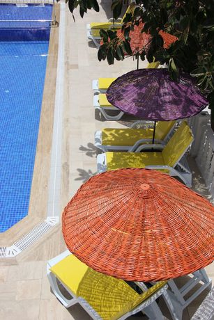 Imagen de la piscina del Hotel Yilmaz. Foto 17
