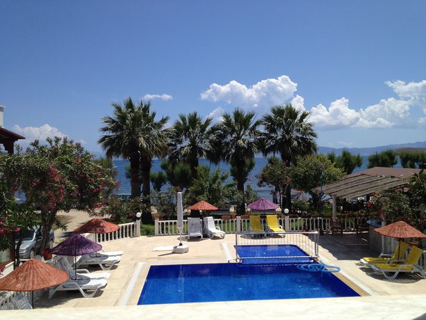 Imagen de la piscina del Hotel Yilmaz. Foto 20