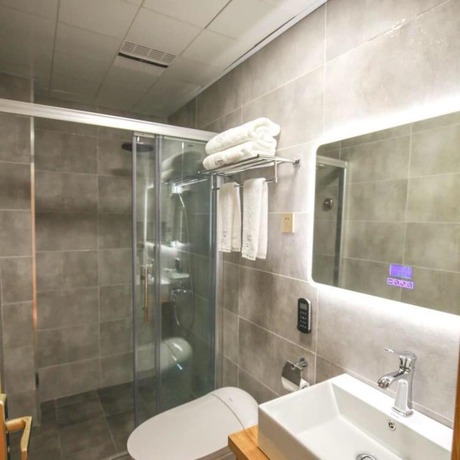 Imagen general del Hotel Yinlu Bedroom Fenghuang Hongqiao Shop. Foto 6