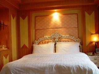Imagen de la habitación del Hotel Yinxiang Gucheng. Foto 1