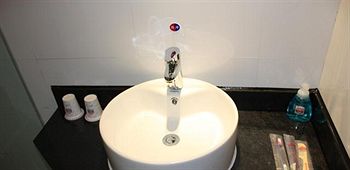 Imagen de la habitación del Hotel Yinzuo Jiayi - Qingdao. Foto 10