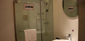 Imagen de la habitación del Hotel Yinzuo Jiayi - Qingdao. Foto 12