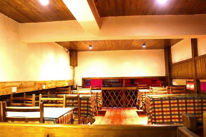 Imagen del bar/restaurante del Hotel Yishan Inn. Foto 6