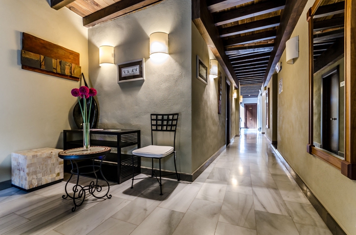 Imagen de los interiores del Hotel Yit Abentofail. Foto 14