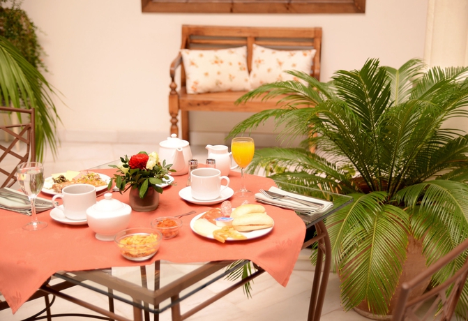 Imagen del bar/restaurante del Hotel Yit Casa Grande. Foto 3