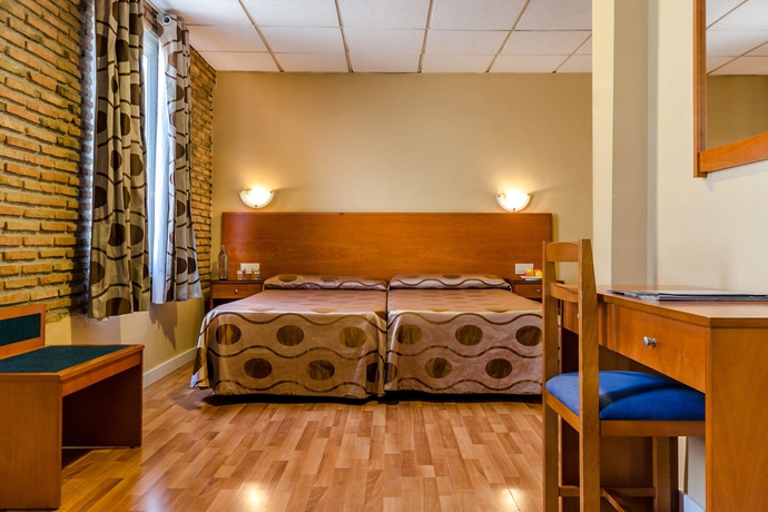 Imagen de la habitación del Hotel Yit Casablanca. Foto 7