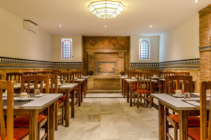 Imagen del bar/restaurante del Hotel Yit Casablanca. Foto 4