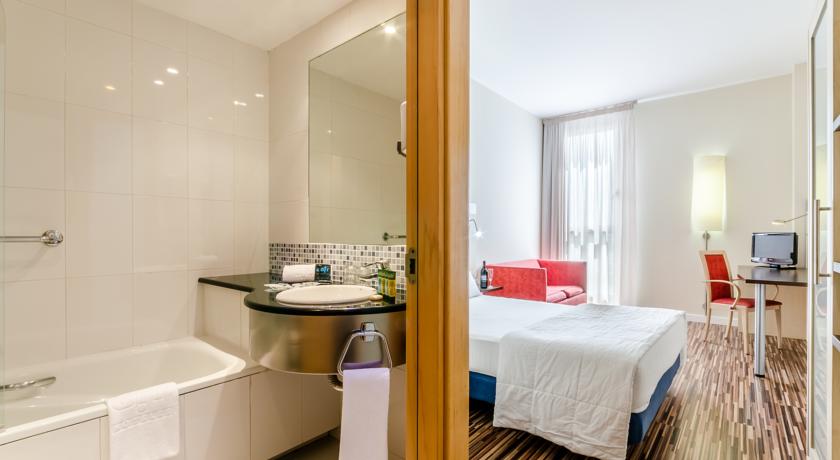 Imagen de la habitación del Hotel Yit Ciudad De Zaragoza. Foto 6