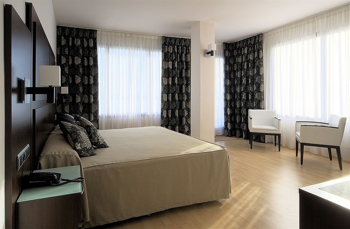 Imagen de la habitación del Hotel Yit Conquista De Granada. Foto 2