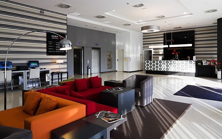 Imagen de los interiores del Hotel Yit Vía Sevilla Mairena. Foto 14