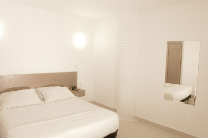 Imagen de la habitación del Hotel Yivinaca, Barranquilla. Foto 28