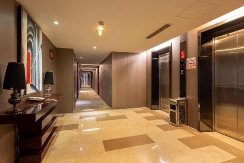 Imagen general del Hotel Yiwu Baiheng. Foto 3