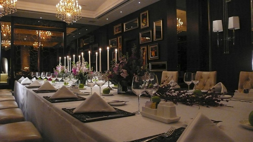 Imagen del bar/restaurante del Hotel Yiwu Kingdom. Foto 3