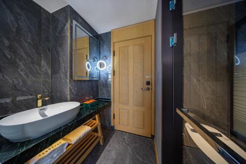 Imagen general del Hotel Yiwu WanYue International Holiday Inn. Foto 5