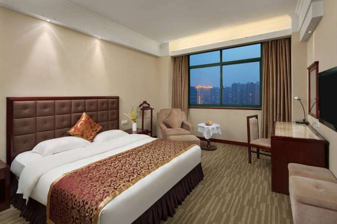 Imagen de la habitación del Hotel Yiyang Huatian. Foto 9