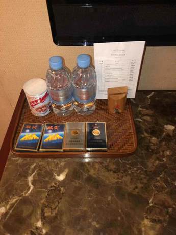 Imagen de la habitación del Hotel Yiyang Huatian. Foto 16