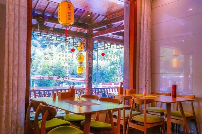 Imagen de los interiores del Hotel Yiyun Botique Inn Shuiyunjian Tonglu. Foto 16
