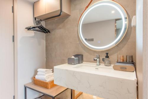 Imagen general del Hotel Yizhi - Guangzhou Tower Metro Station Pazhou Convention and Exhibition Center Branch. Foto 12