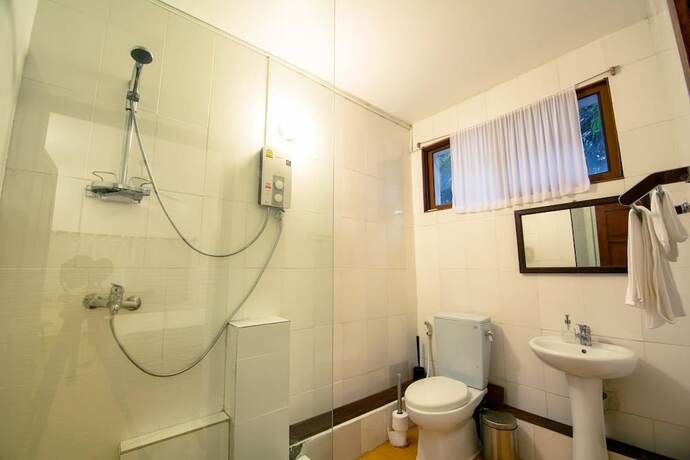 Imagen de la habitación del Hotel Yk Art House. Foto 23