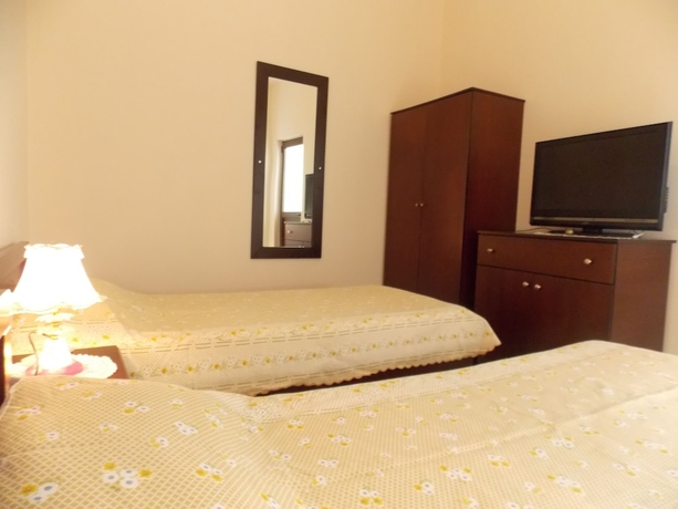 Imagen de la habitación del Hotel Ylli Apartments Saranda. Foto 6