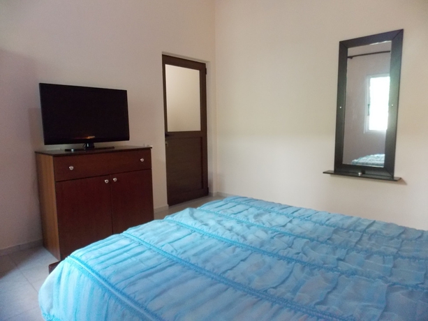 Imagen de la habitación del Hotel Ylli Apartments Saranda. Foto 12