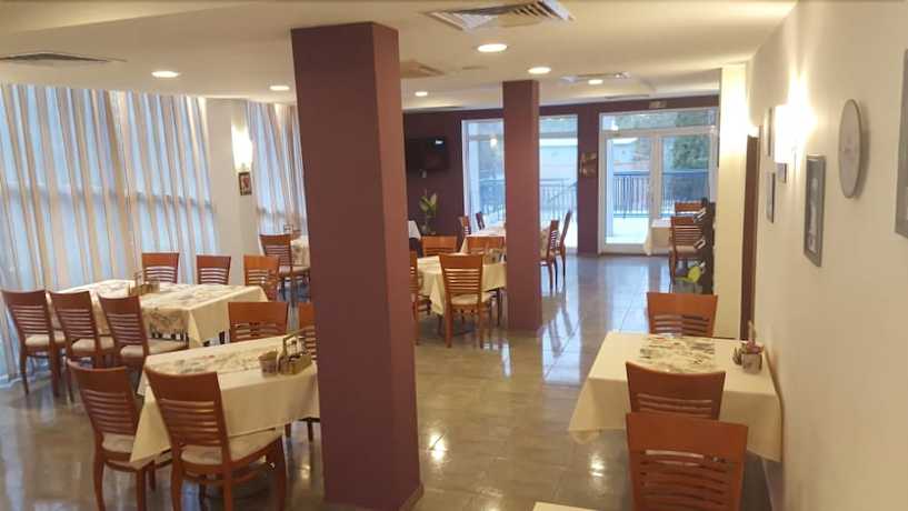 Imagen del bar/restaurante del Hotel Yo, Varna Ciudad. Foto 2