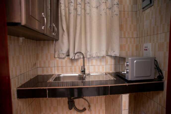 Imagen general del Hotel Yobo\'s Complex Guest House. Foto 8