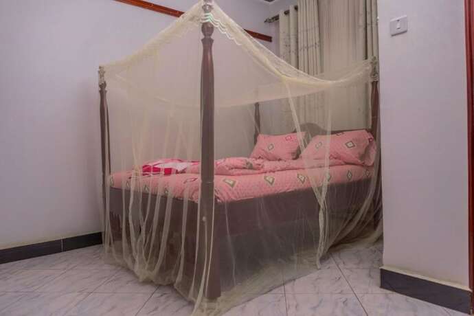 Imagen de la habitación del Hotel Yobo\'s Complex Guest House. Foto 12