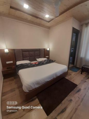Imagen de la habitación del Hotel Yoga Badrinath Dham. Foto 4
