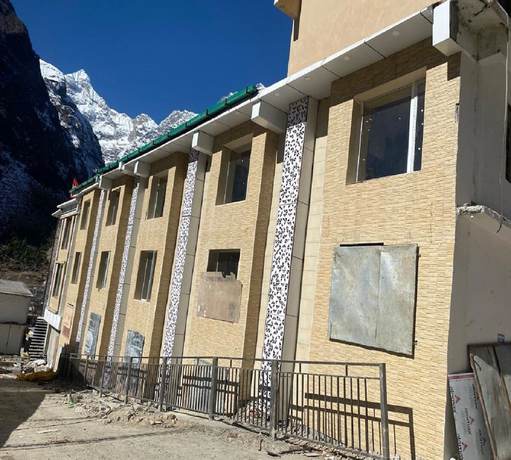 Imagen general del Hotel Yoga Badrinath Dham. Foto 1