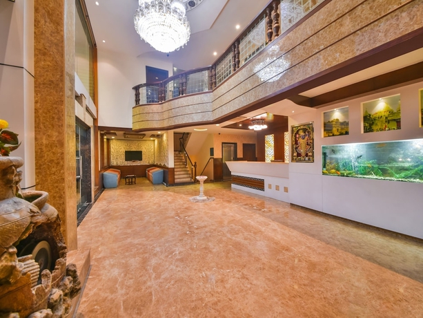 Imagen de los interiores del Hotel Yois. Foto 18
