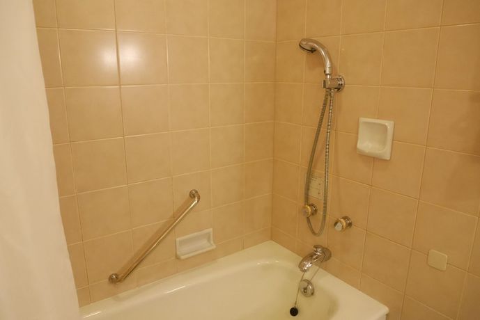 Imagen de la habitación del Hotel Yokohama Royal Park. Foto 6