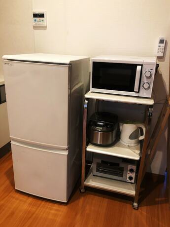 Imagen general del Hotel Yokohama World Family House. Foto 8