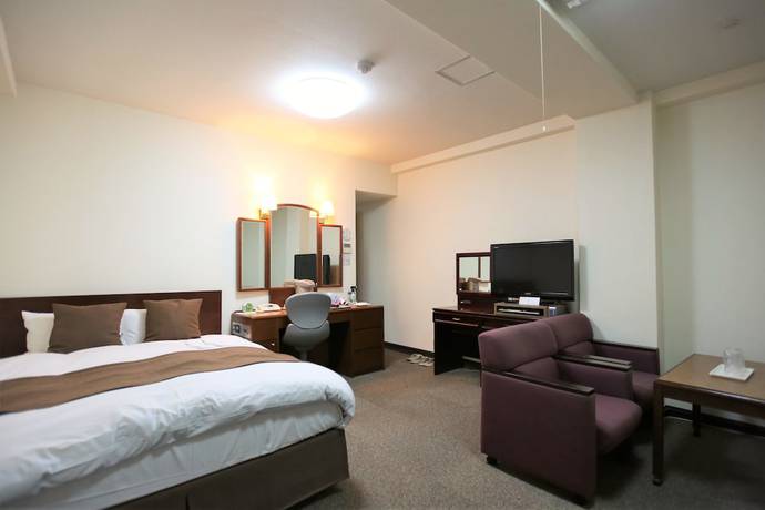 Imagen de la habitación del Hotel Yokosuka. Foto 6