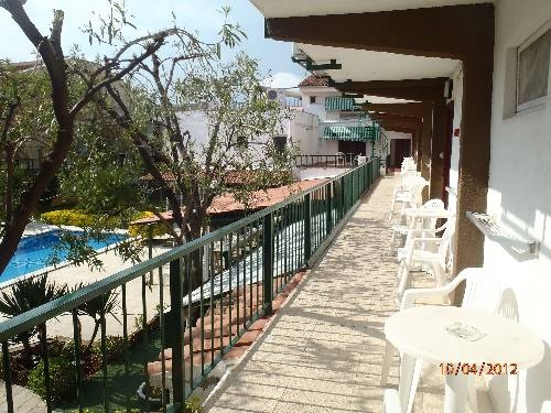 Imagen de los exteriores del Hotel Yola. Foto 7