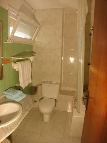 Imagen de la habitación del Hotel Yola. Foto 5