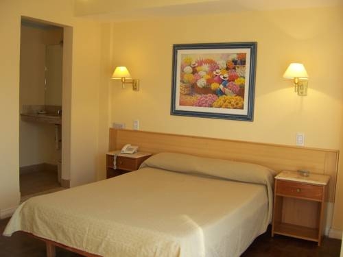 Imagen de la habitación del Hotel Yolanda Hotel. Foto 35