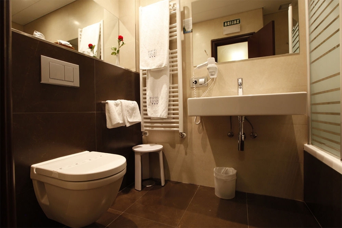 Imagen de la habitación del Hotel Yoldi. Foto 7