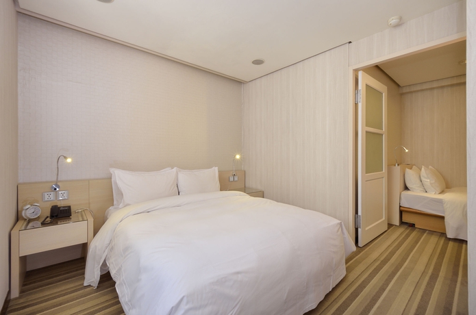 Imagen de la habitación del Hotel Yomi - Mrt Shuanglian Station. Foto 9