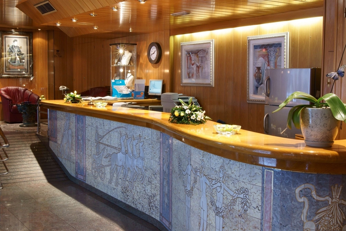 Imagen de los interiores del Hotel Yomo Imperial. Foto 15